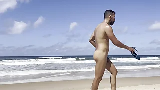 exhibitionist